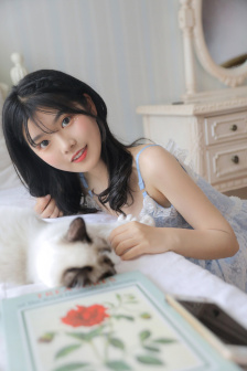 叶璇走光